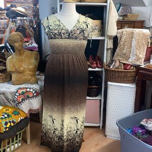 Retro style - maxi sundress- Black & Creamy yellow color print- runs very small